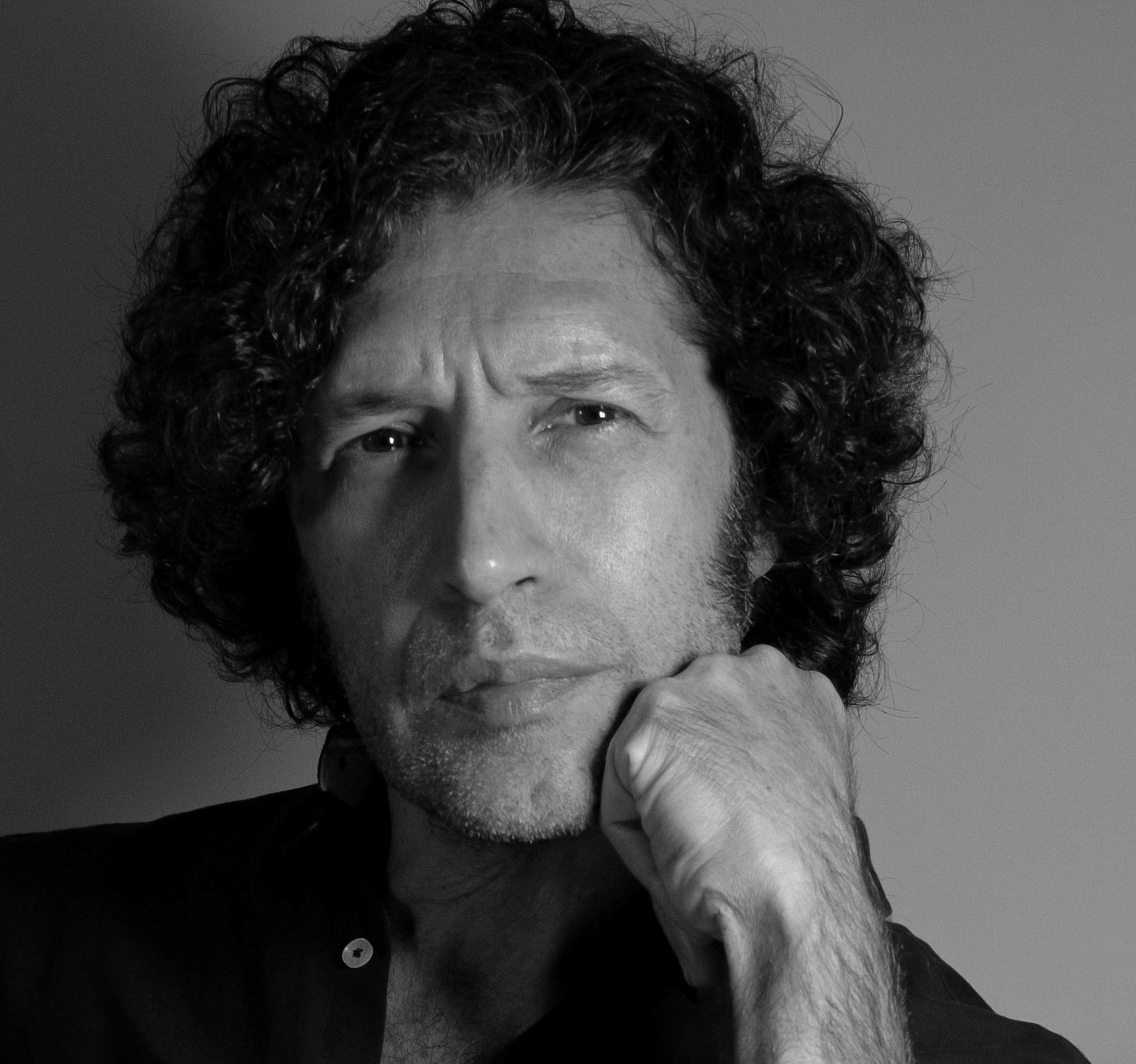 Javier Menéndez Flores