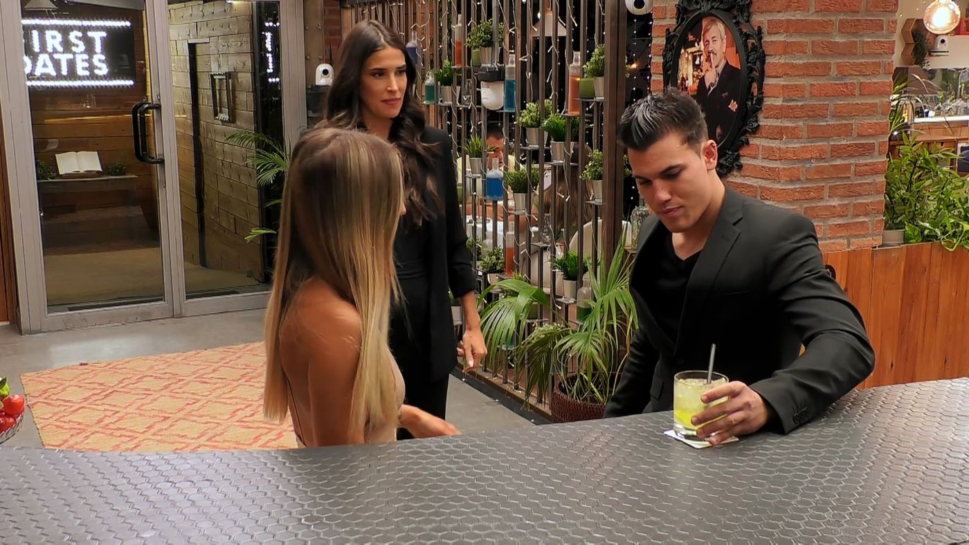 raul contestaciones first dates
