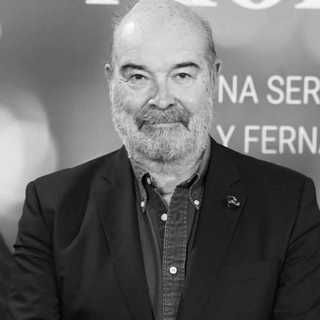 Antonio Resines - Divinity