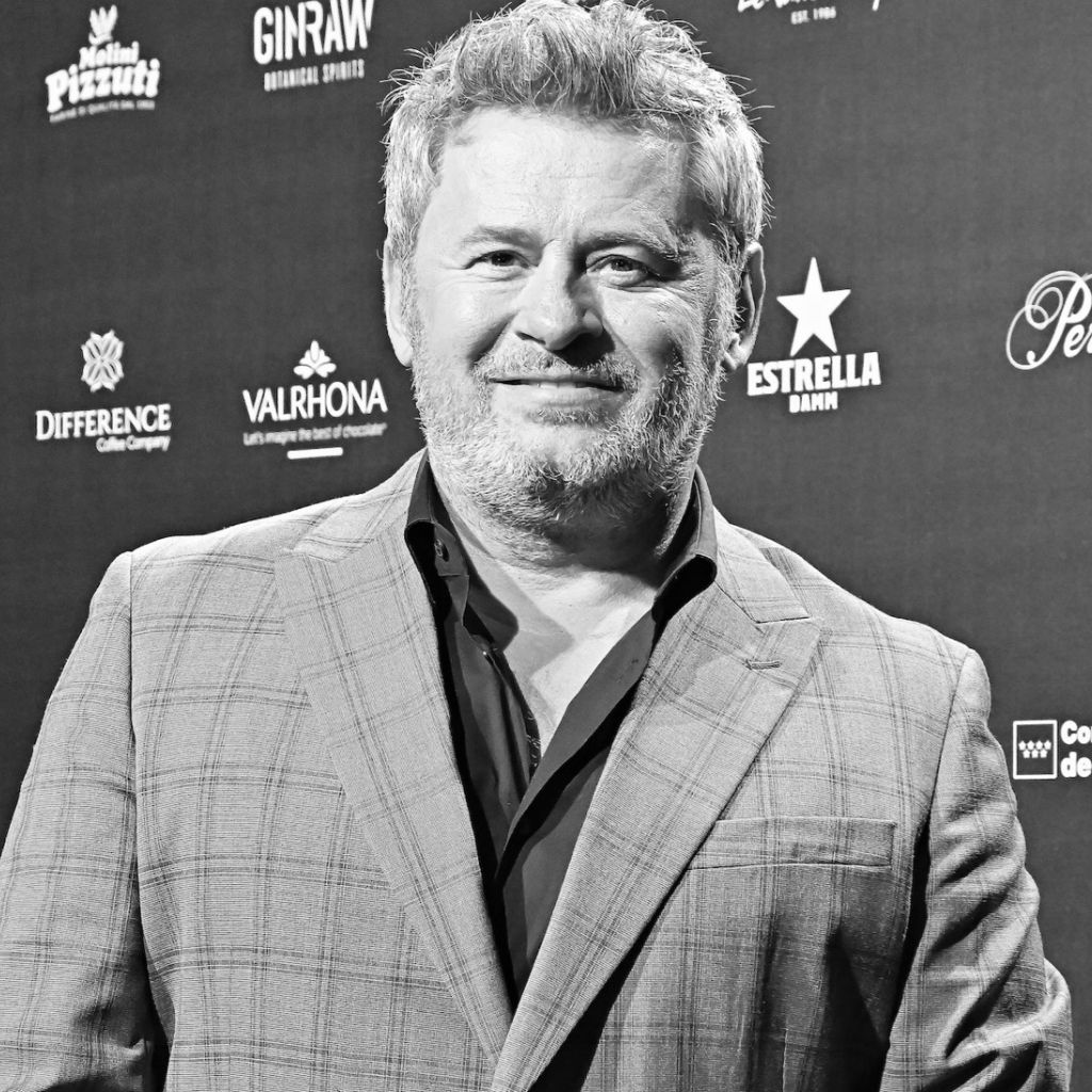 Miki Nadal - Divinity