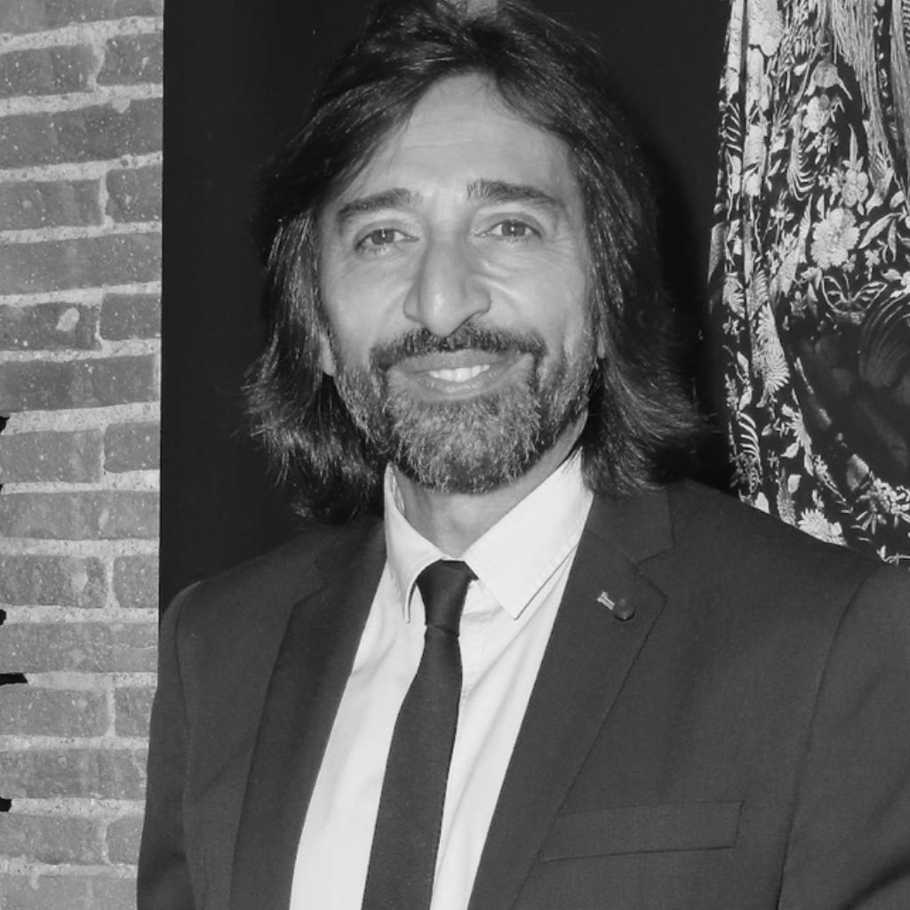 Antonio Carmona - divinity