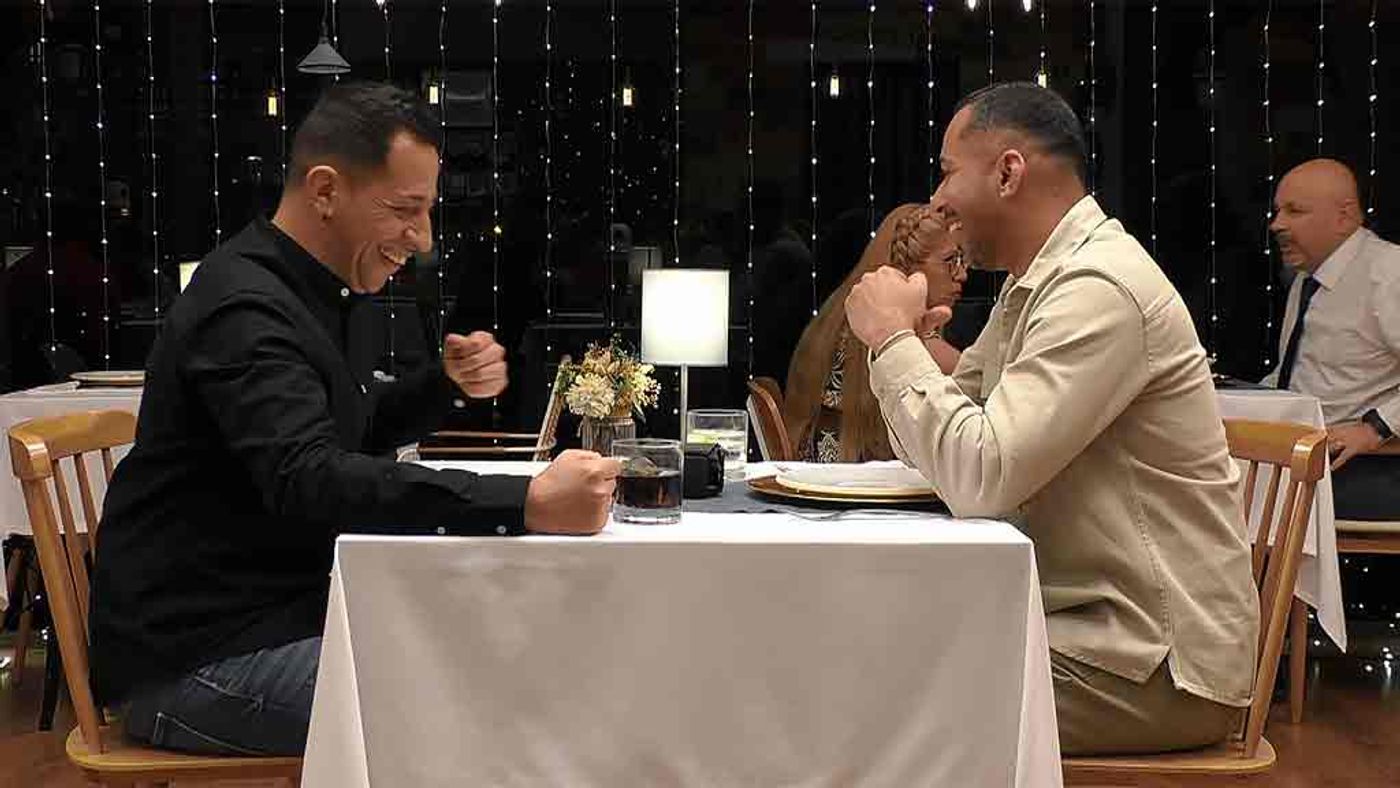 Pide a su cita que deje de cantar en ‘First Dates’: “Cantas igual de mal que yo en inglés” First Dates Temporada 6 Top Vídeos 1392