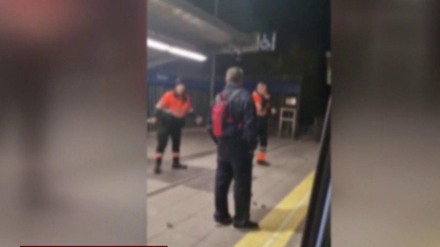 Brutal pelea a navajazos en el Metro de Madrid Cuatro al día 2023 Diario 27/03/2023