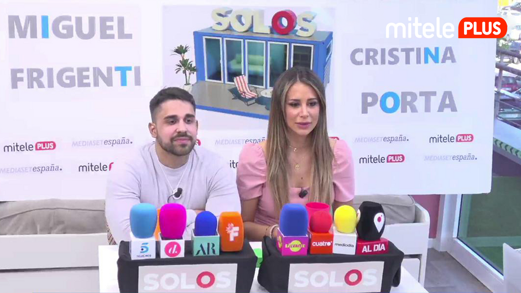 1104 cristinayfrigenti ruedadeprensa PLUS