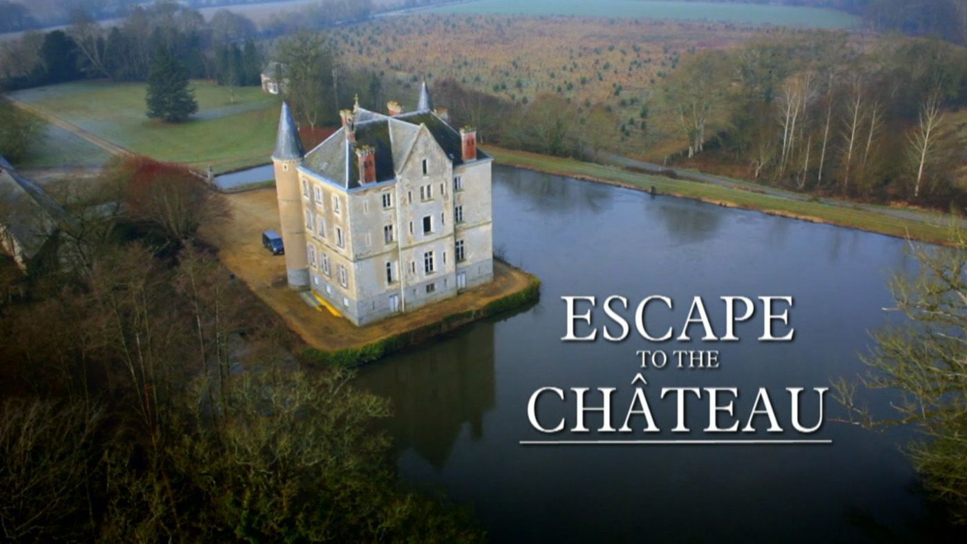 NUESTRO PROPIO CASTILLO: DO IT YOURSELF