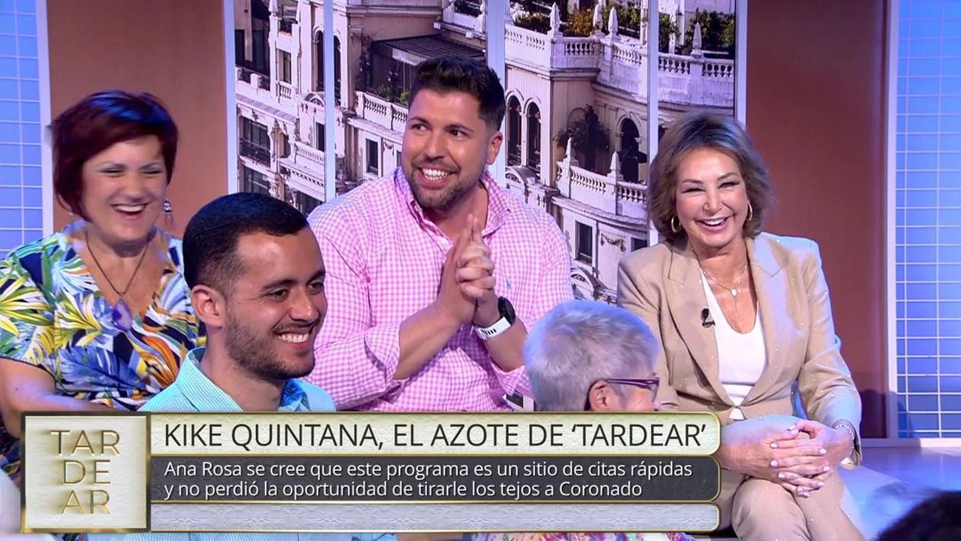 El sobrino de Ana Rosa cree que José Coronado y la presentadora 'tontearon' en plató: la divertida imitación de su tía