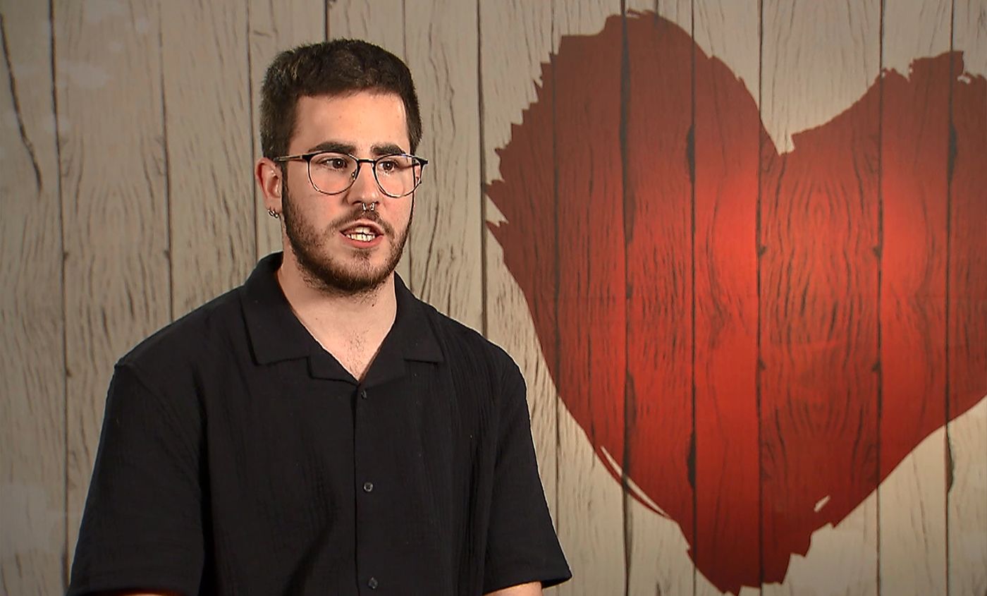 Un soltero de ‘First Dates’ con una vida poco común: “Parece que vivo en una sitcom”