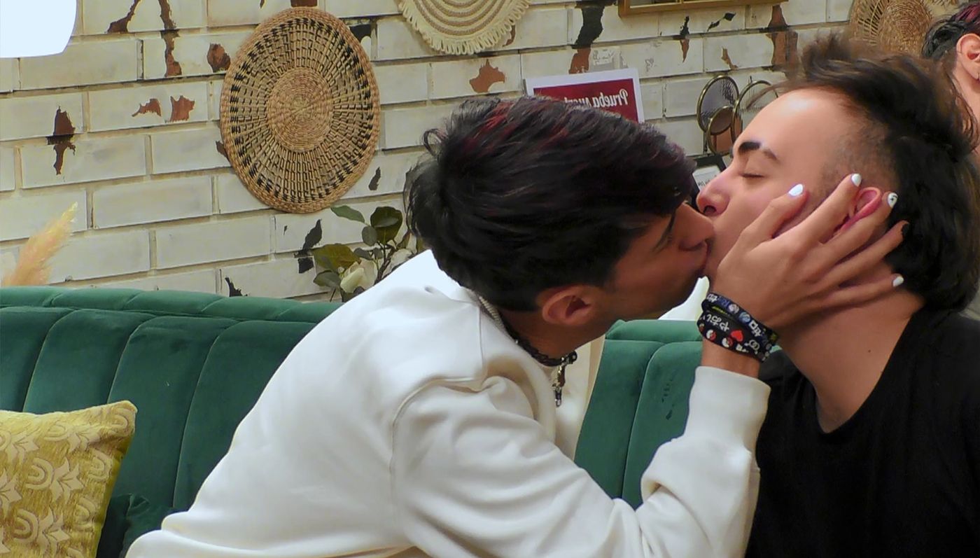 Un soltero, tras darle a su cita un beso que no olvidará en ‘First Dates’: “No beso muy bien, creo que te habrás dado cuenta”