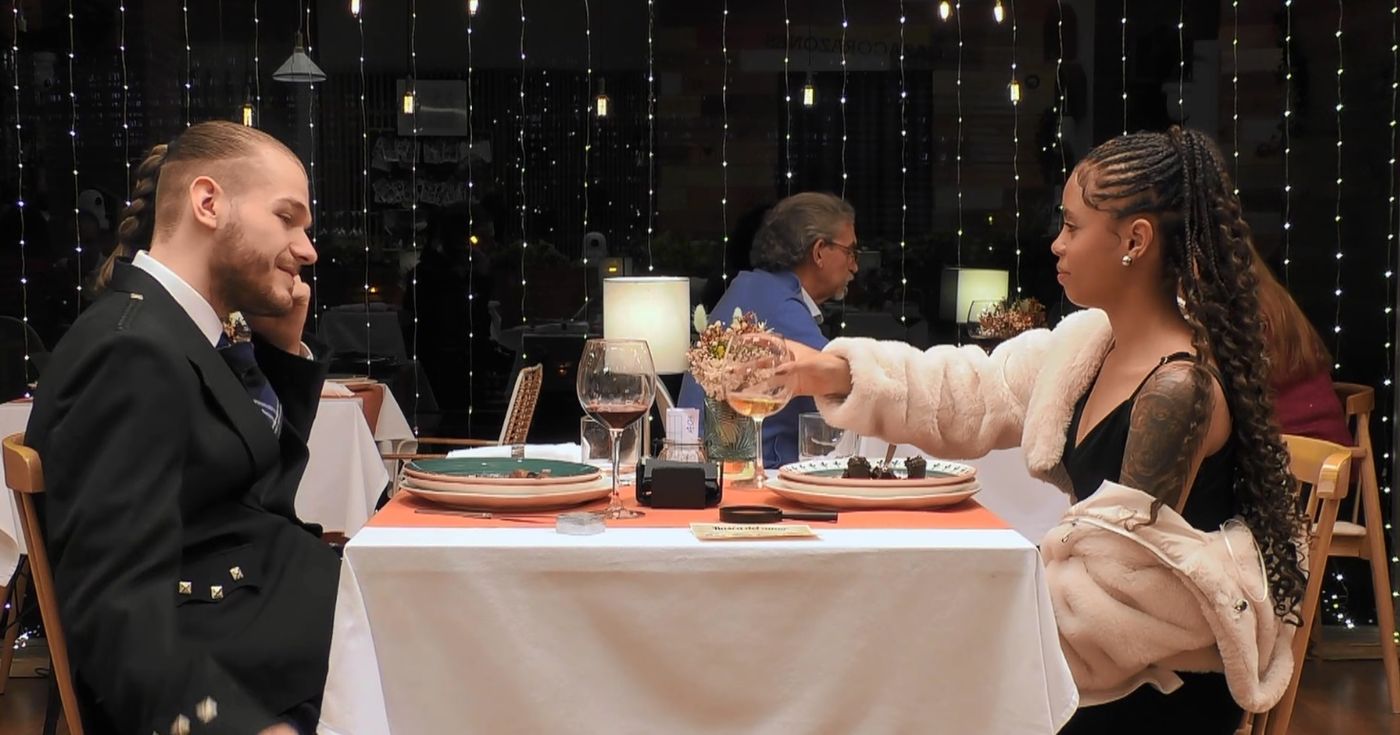 Un soltero le confiesa a su cita de ‘First Dates’ que no tiene una duro: “Tengo literalmente 12€ en la cuenta del banco”