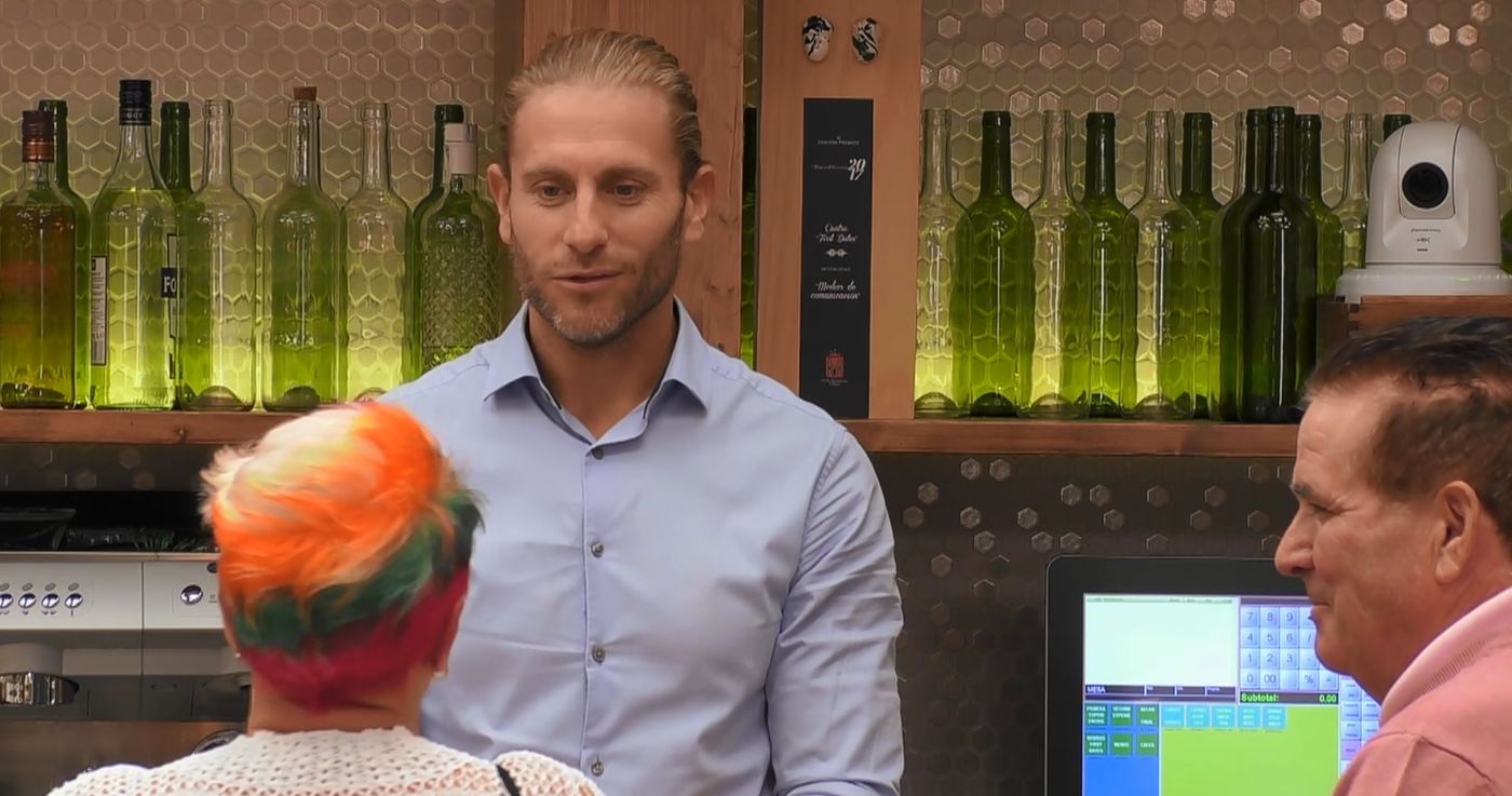 Matías alucina con el pelo de una soltera de ‘First Dates’: “Brutal”
