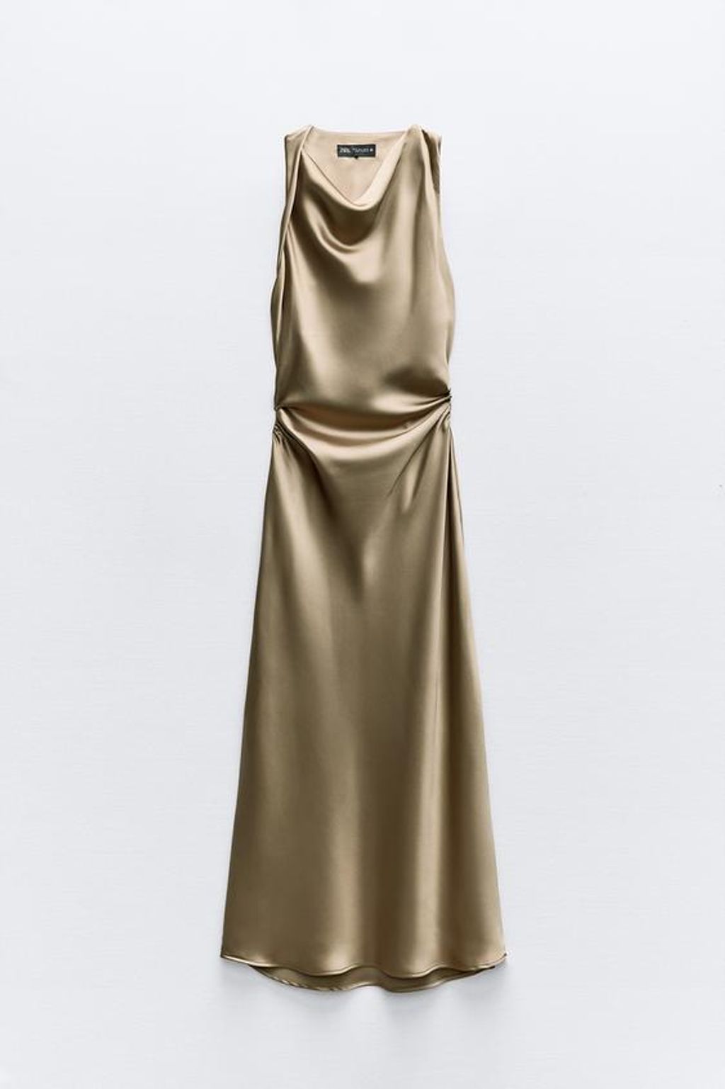 Vestido satinado color champan de Zara