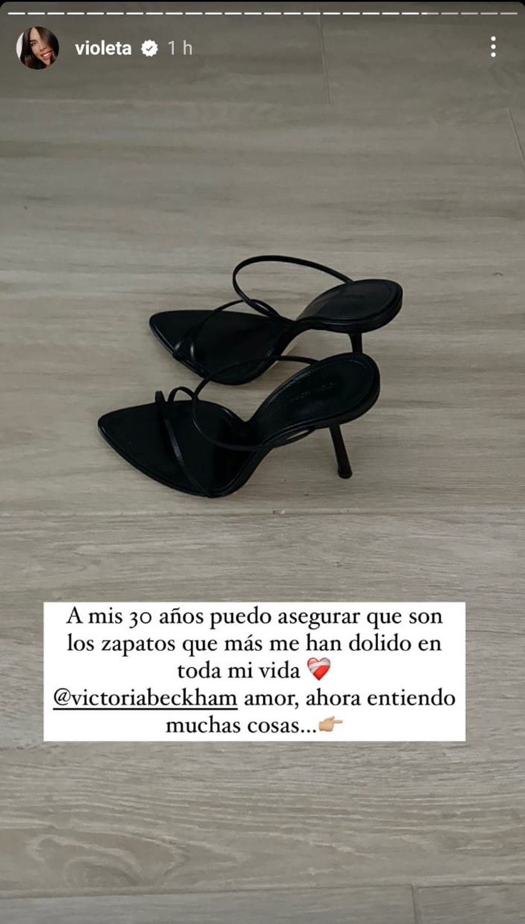 Story Violeta Mangriñán sobre los zapatos de Victoria Beckham para Mango