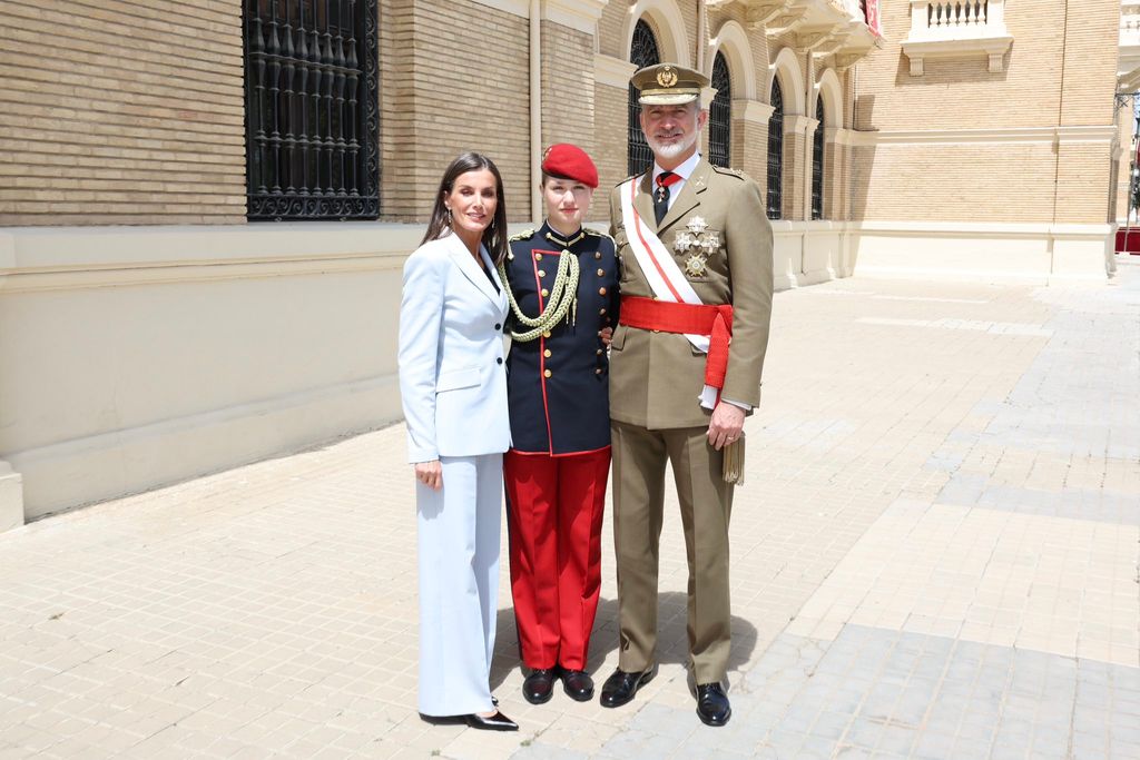 Los Reyes, en la jura de bandera del rey Felipe