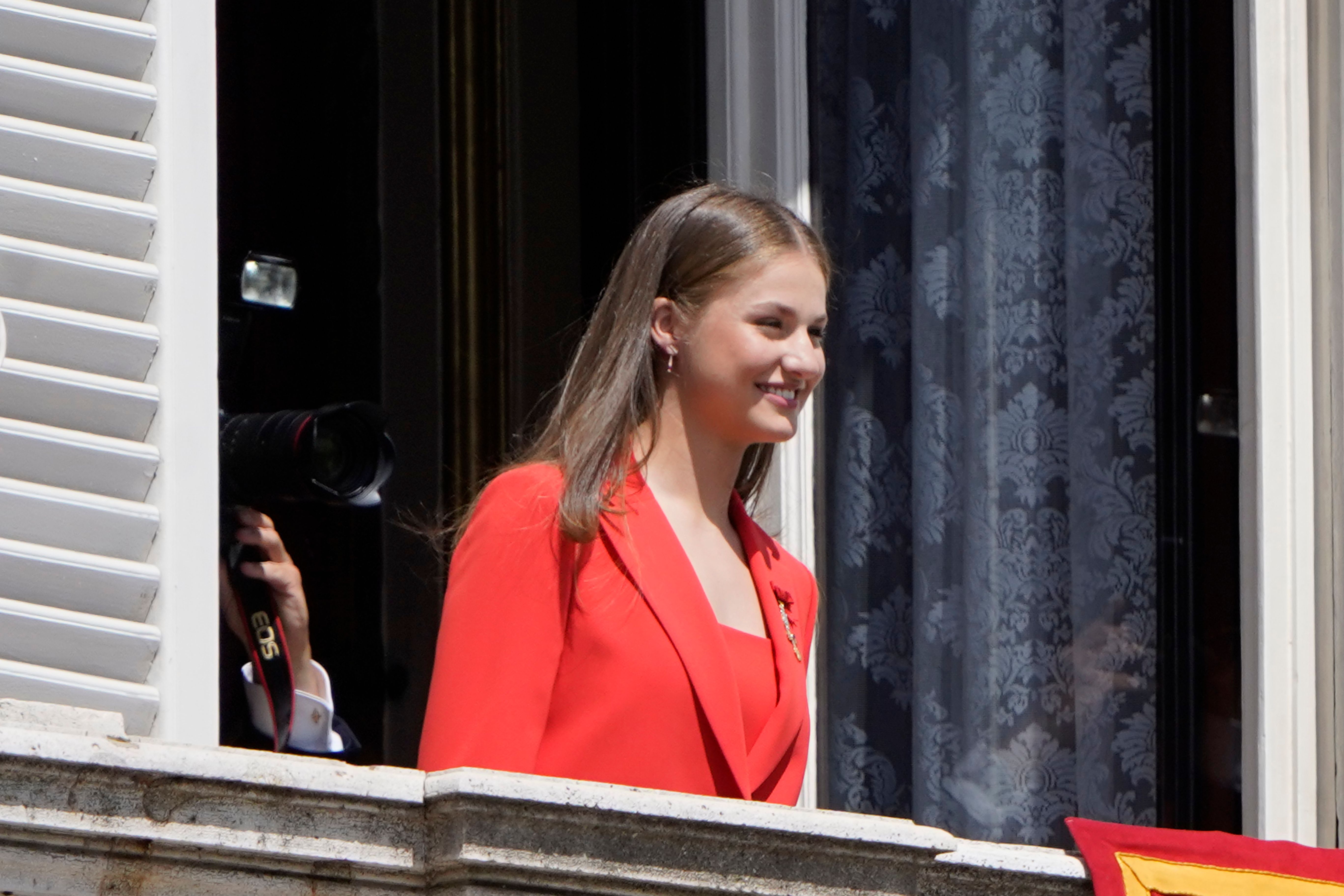 Leonor, en el balcón de palacio