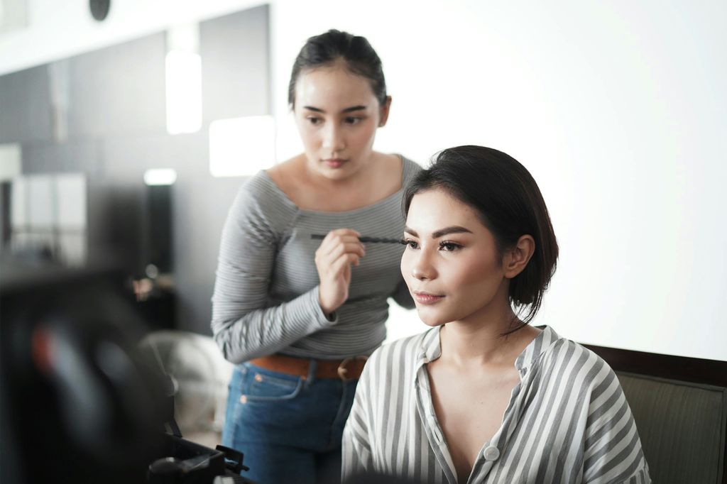 Maquilladora, creando un maquillaje