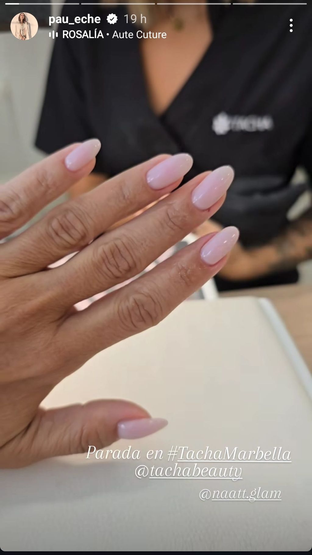 Las uñas 'glossy' de Paula Echevarría