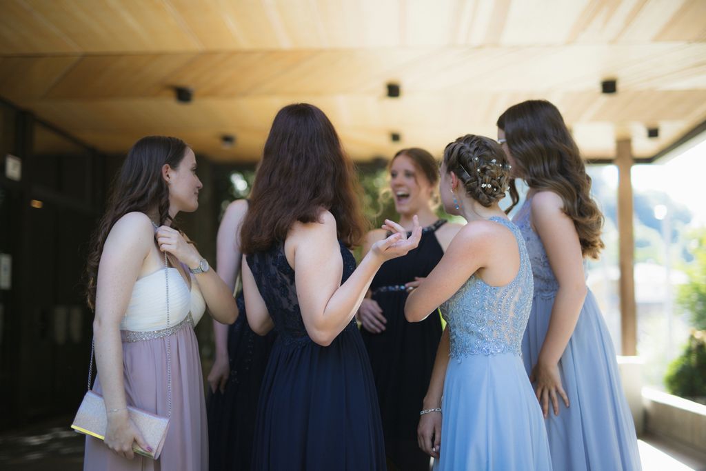 Invitadas en una boda