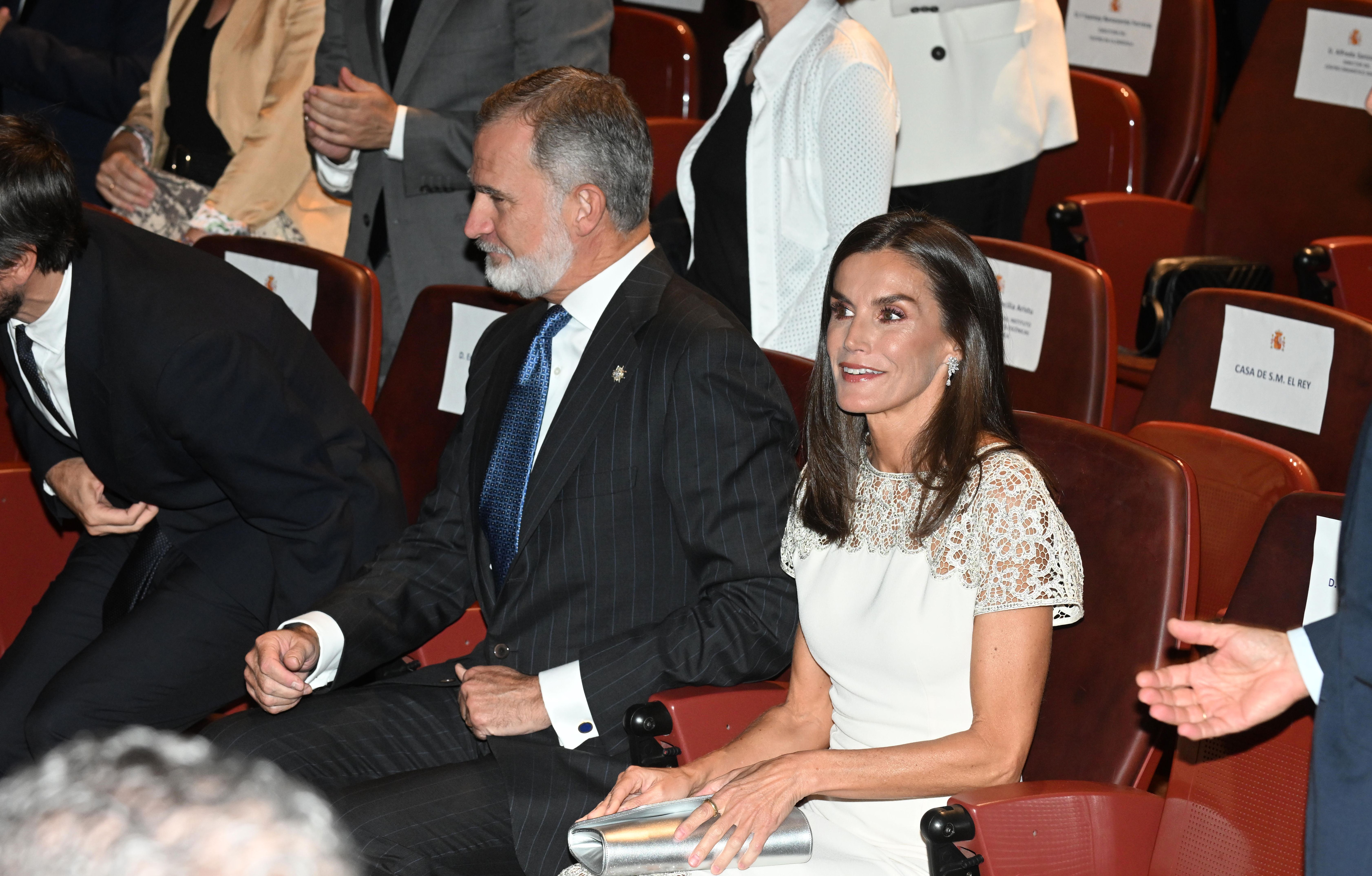 Los reyes presidiendo los Premios Nacionales de Cultura