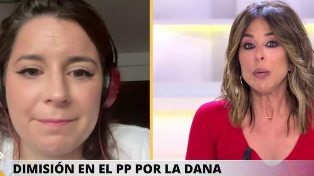 Ana Terradillos, presentadora y Paula García, exconcejala del PP, en 'La mirada crítica'.