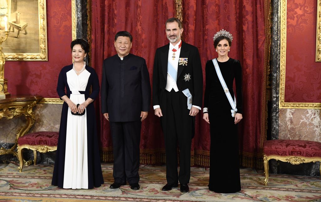 La reina, con la tiara rusa en una recepción al presidente de China en 2018