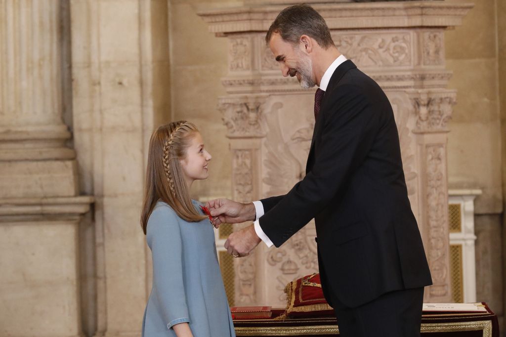 Acto de imposición del Toison de Oro a la princesa Leonor