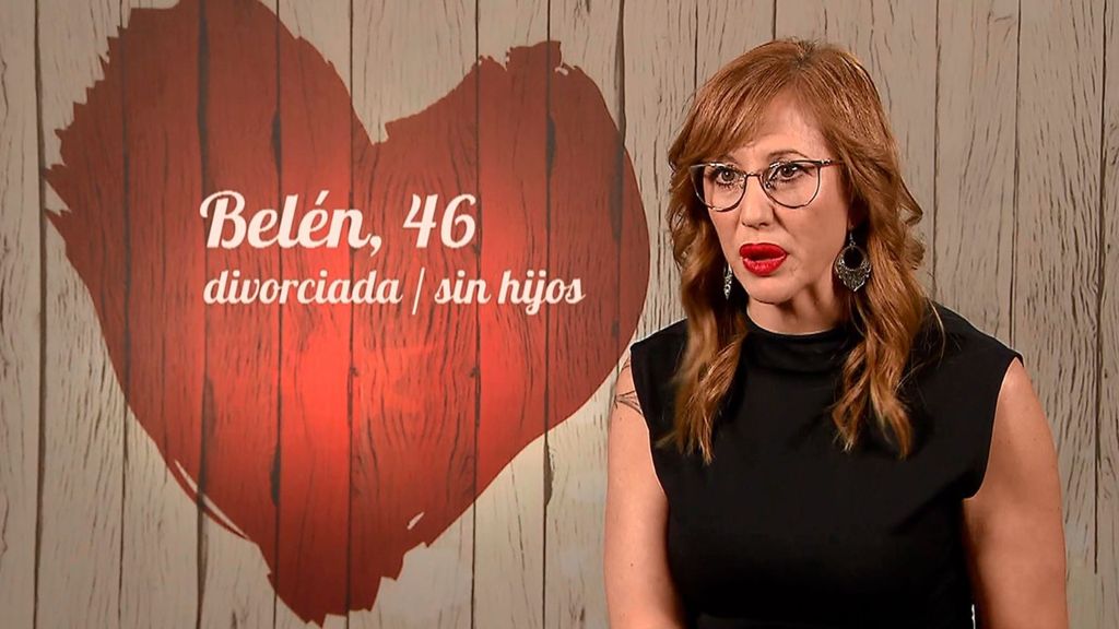 La divertida reflexión de una soltera de ‘First Dates’ sobre las aplicaciones para ligar: “Los hombres quieren servicio a domicilio”
