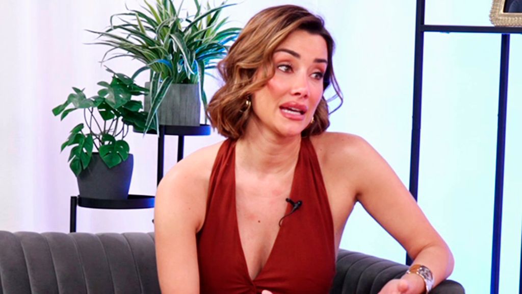 Adara Molinero confiesa el gran trauma que arrastra en sus relaciones En las mejores familias Temporada 2 Top Vídeos 102