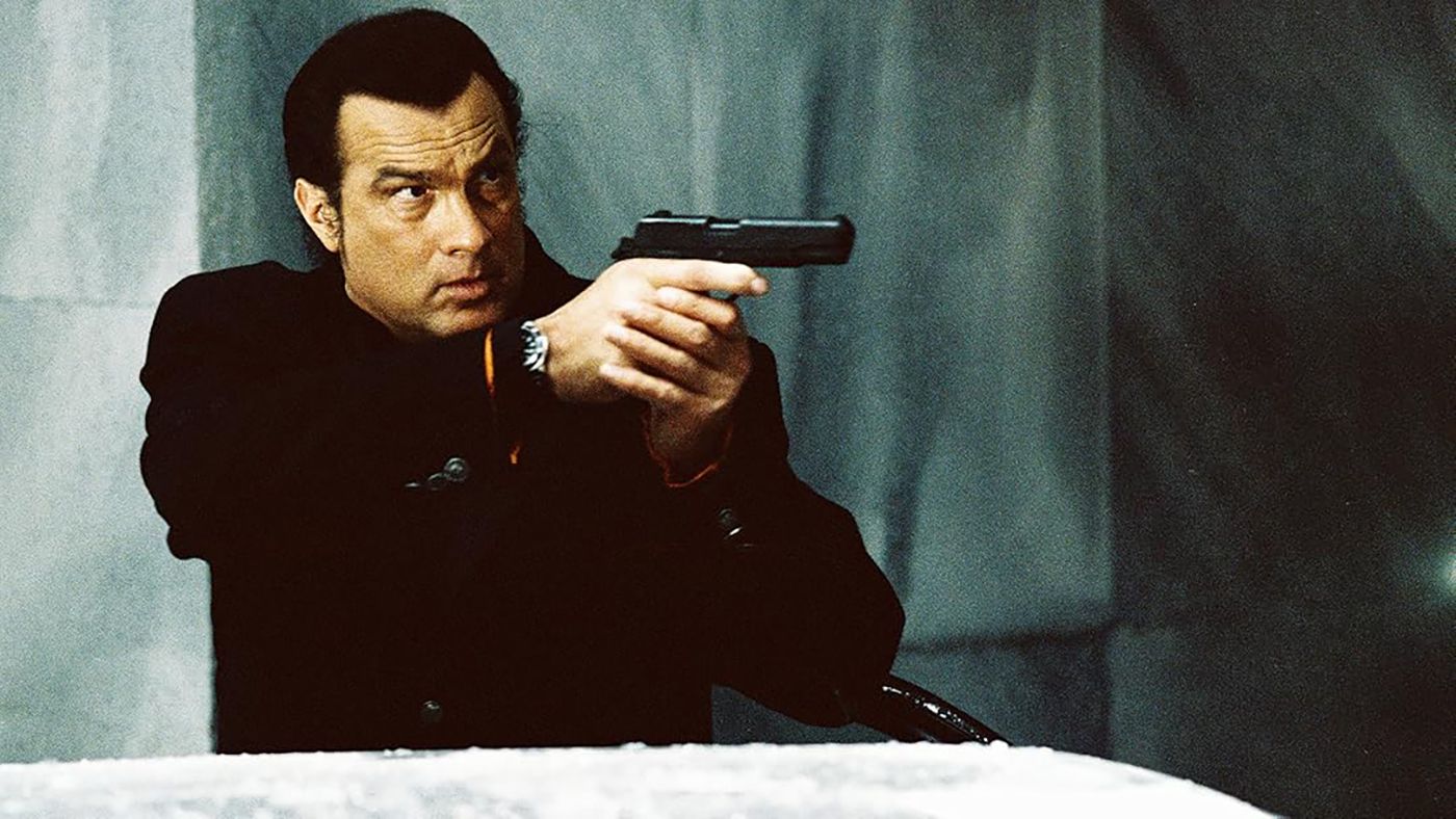 MAD ACTION: 'BAJO CONTROL'