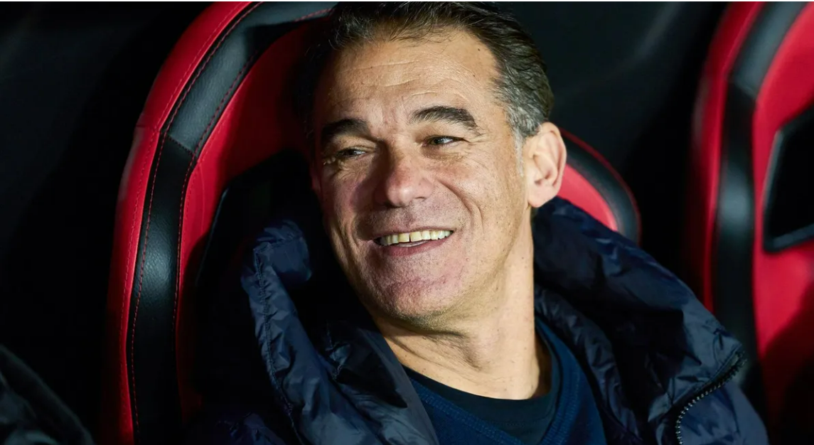 Luis García Plaza - El Desmarque