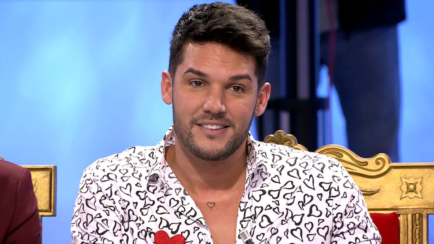 7qnkof3r8a2p_mujeresyhombres_2684.jpg