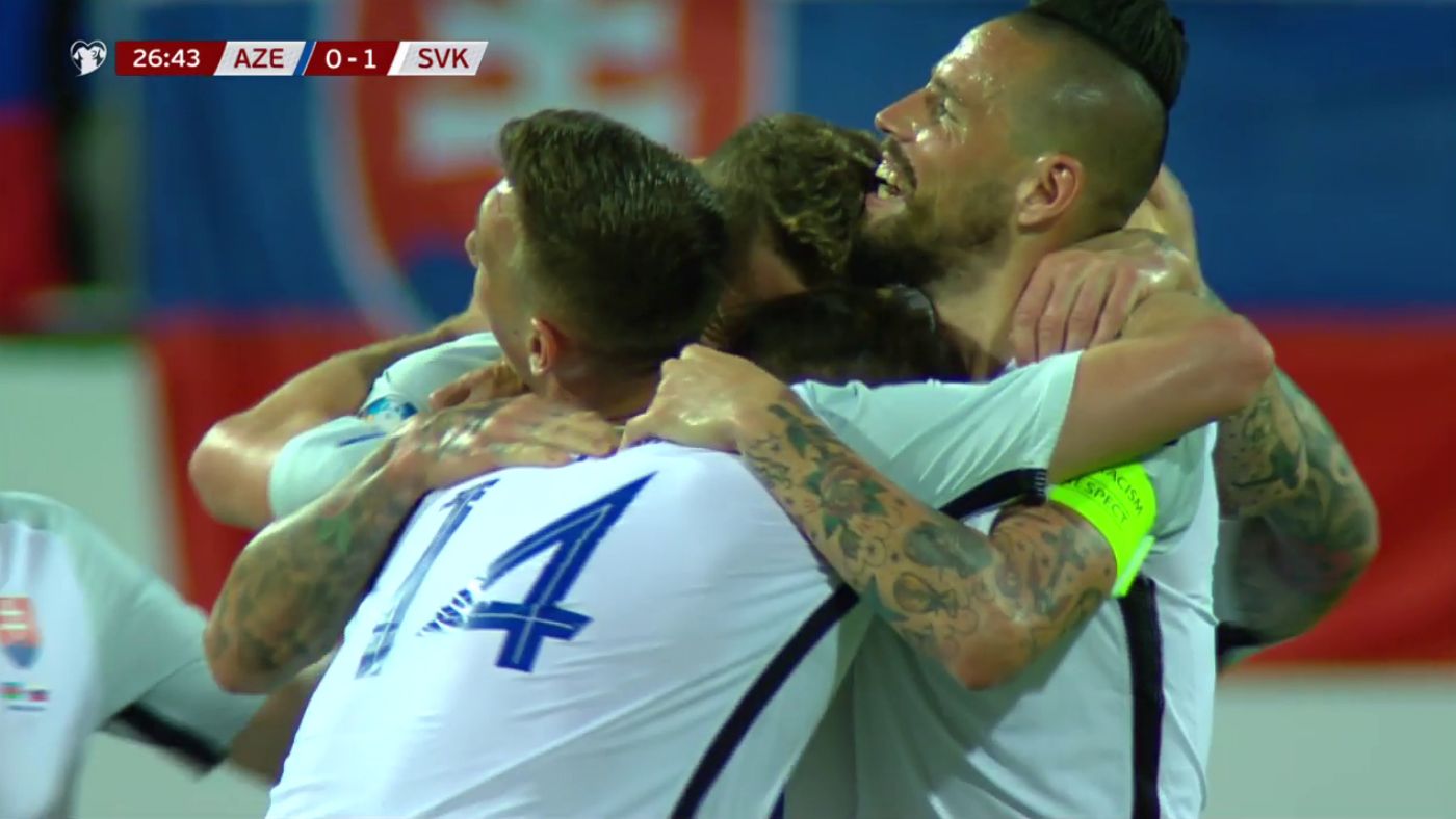 8q98i7d7oksj_azerbaiyan_eslovaquia.jpg