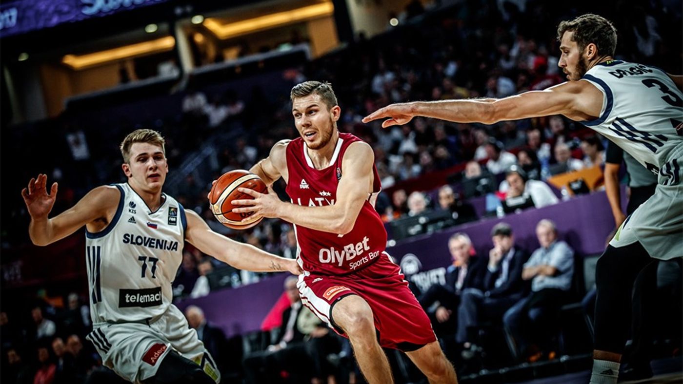 zkuegx4sezlo_eurobasket2017_eslovenia_letonia.jpg