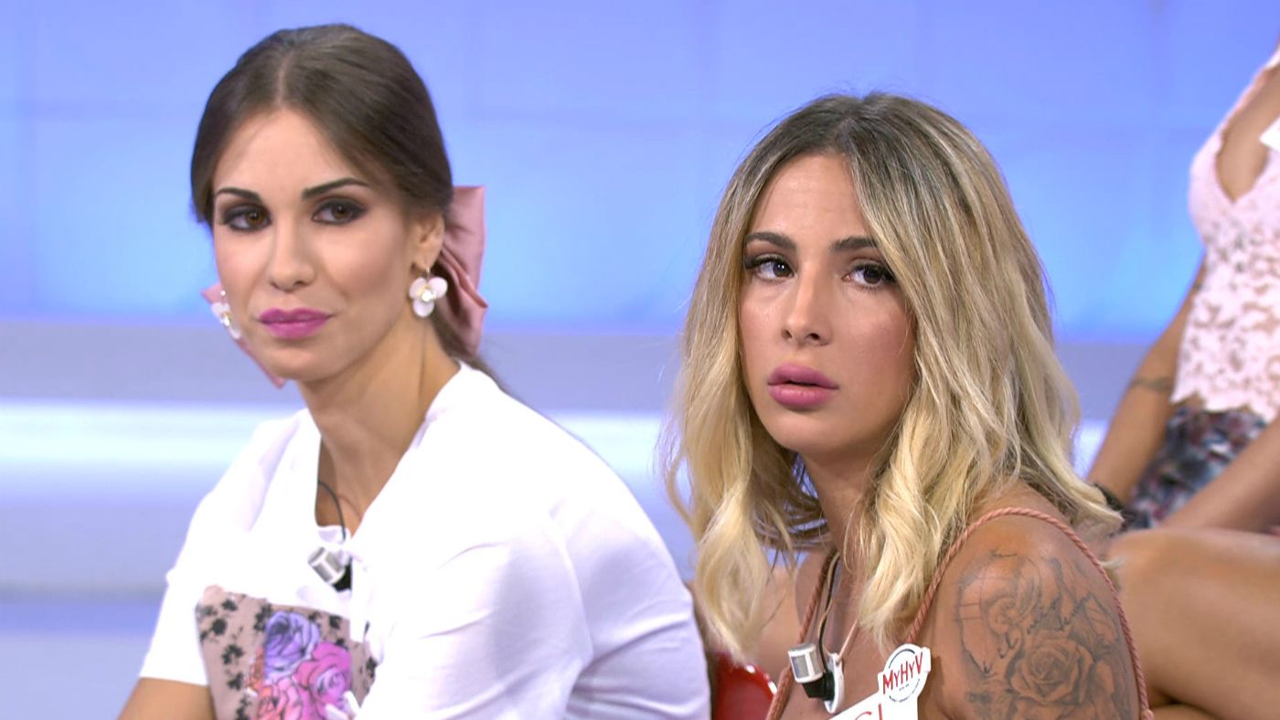 zv1nxbytzma3_mujeresyhombres_2823.jpg