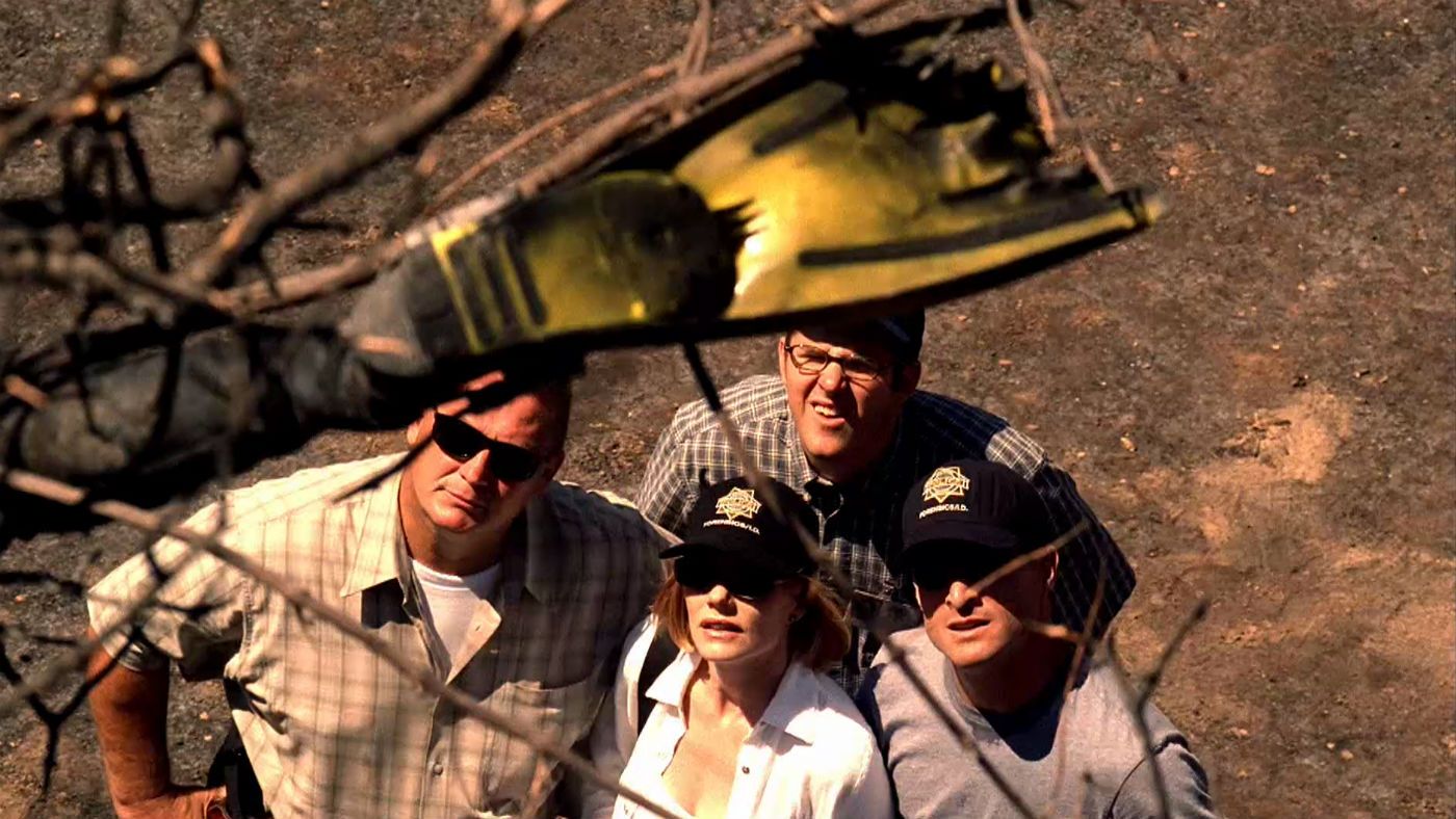 zo60b3zqwghu_csi_lasvegas_cap28.jpg