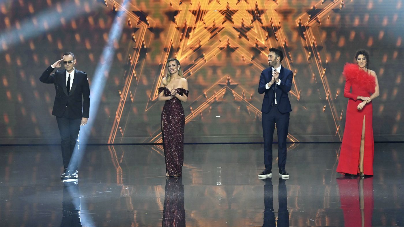 dm8ijl8bga7e_gottalent_gala_15B