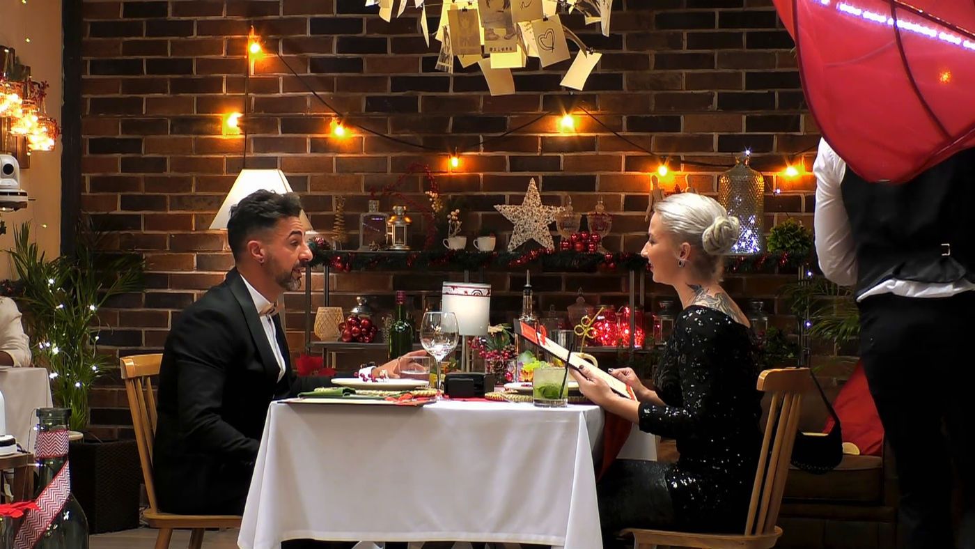 firstdate_1045