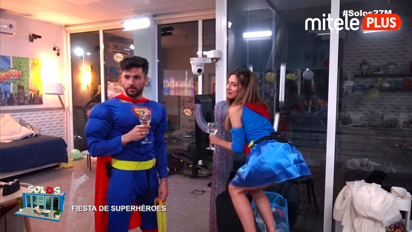 superheroes_27032021