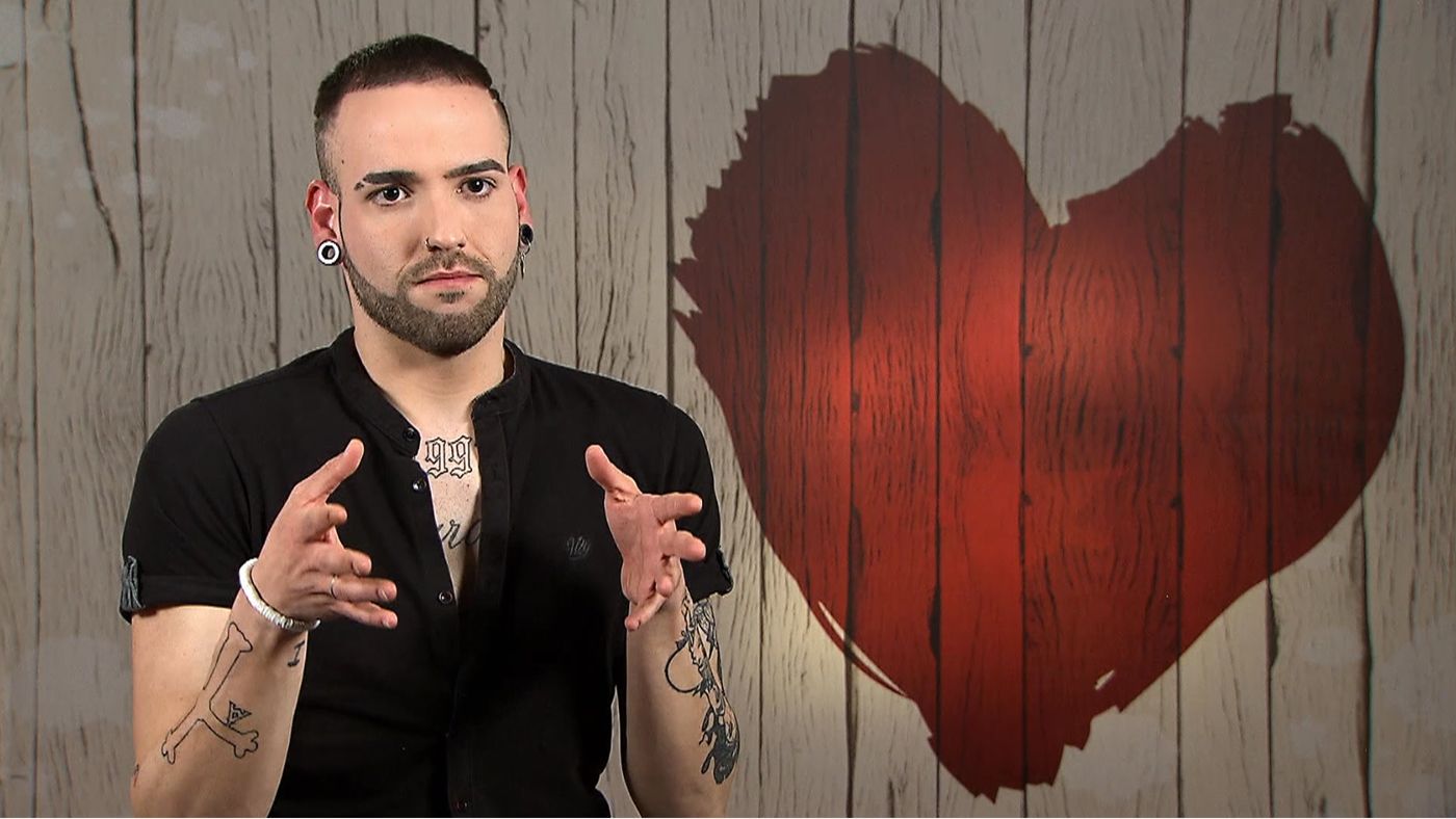 FirstDates_1218