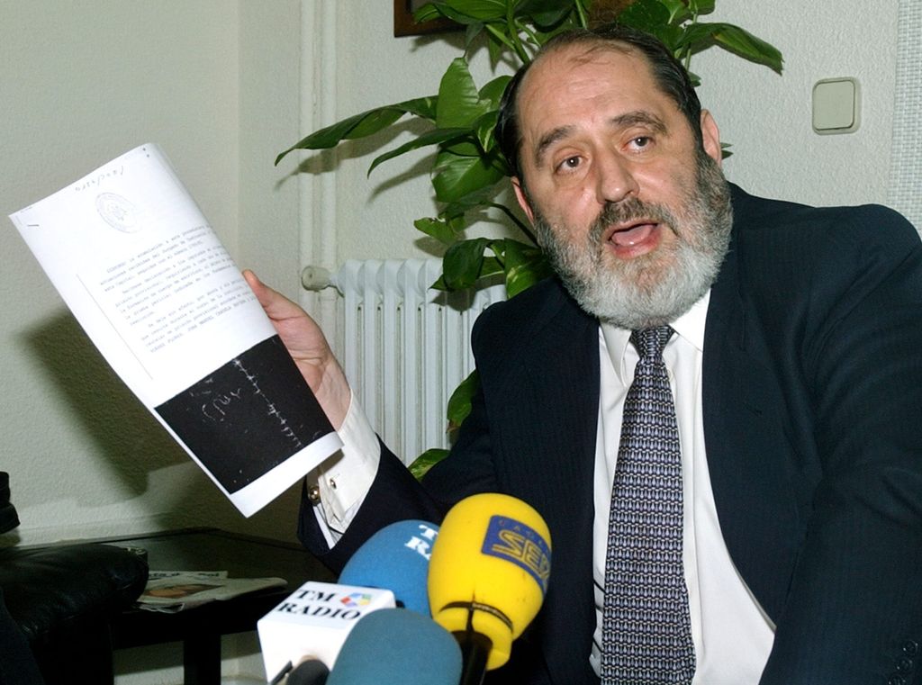 EL ABOGADO EMILIO RODRíGUEZ MENéNDEZ.