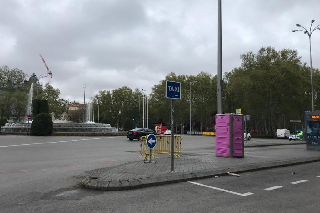 La parada del autobús donde atropellaron a Iván.