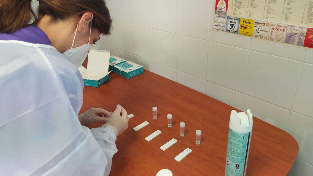 Profesional preparando el test