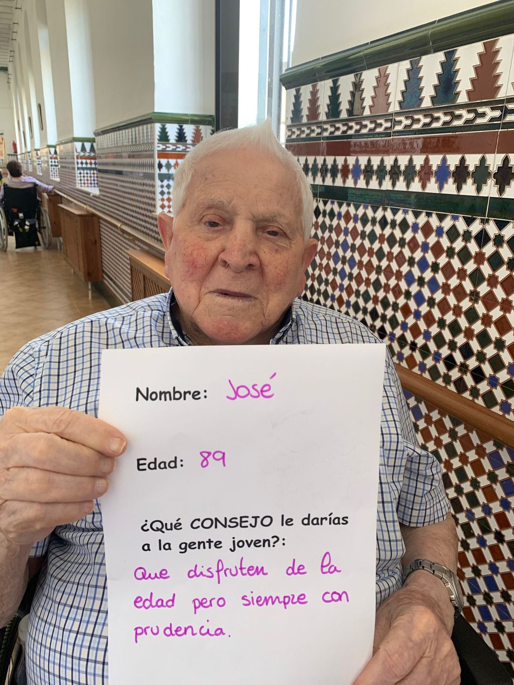 José, 89 años.