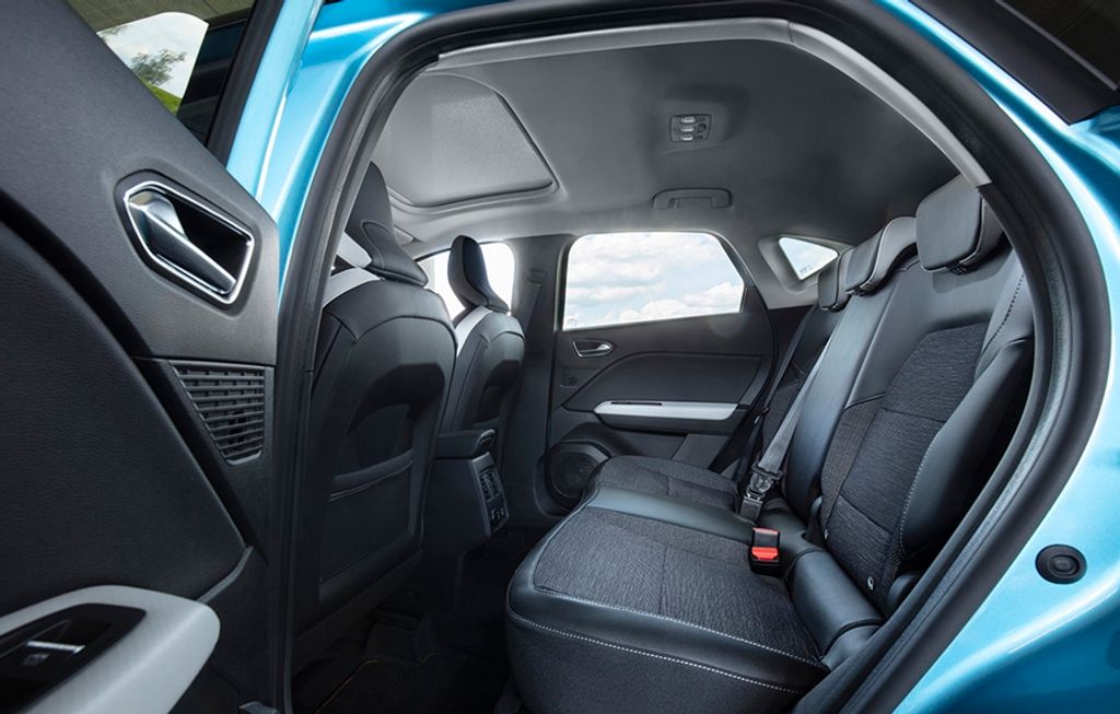 RENAULT CAPTUR E-TECH PLUG-IN 6