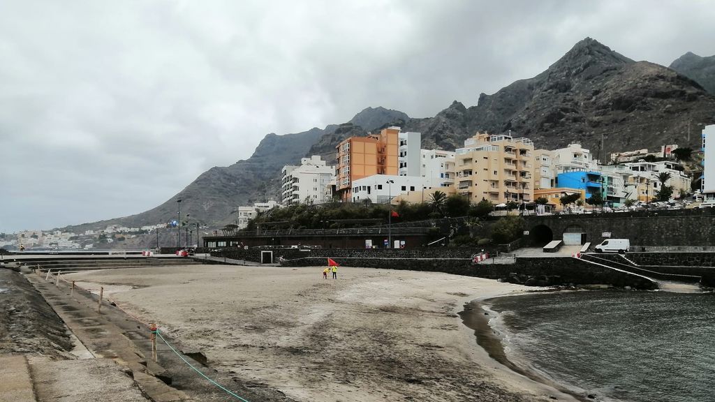 Tenerife recupera la electricidad tras sufrir el segundo apagón energético en menos de un año Tenerife recupera la electricidad tras sufrir el segundo apagón energético en menos de un año