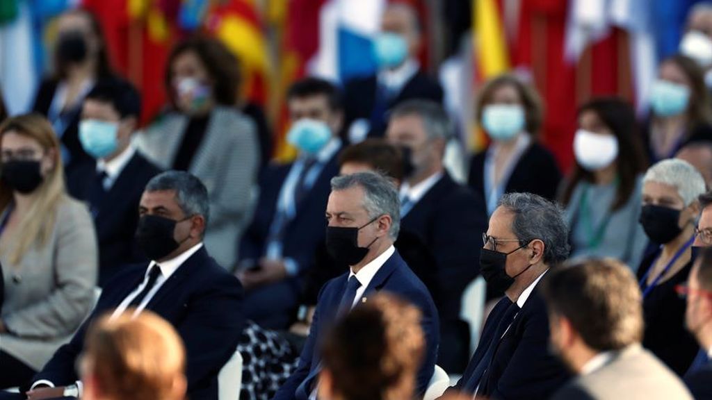Urkullu y Torra, en el acto al que no ha faltado ningún presidente autonómico