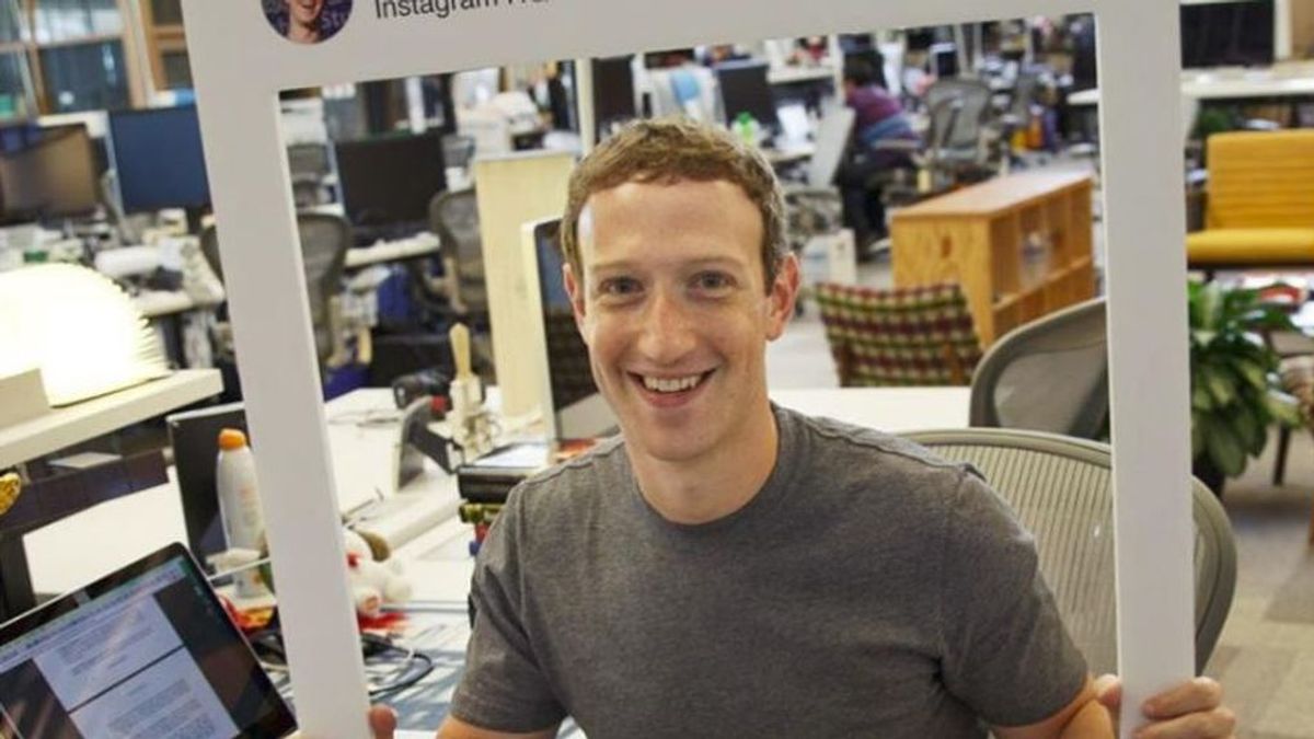 Incluso Zuckerberg lo hace: tapar con una pegatina la cámara del Mac podría dañar la pantalla