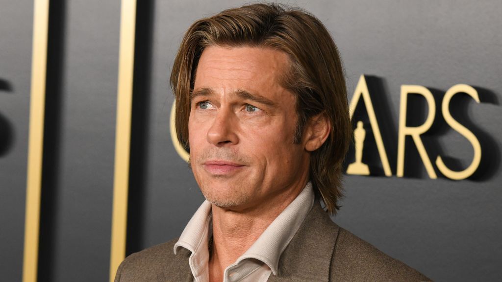 Brad Pitt posando para los medios