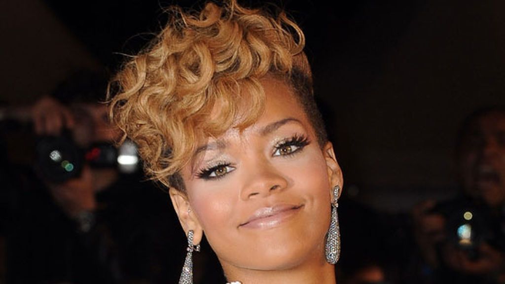 La reina de la transformación: el increíble cambio de imagen de Rihanna
