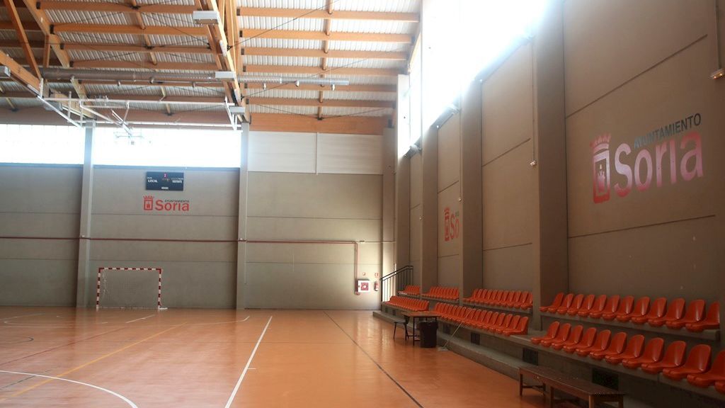 Aíslan a 35 menores de un campus de Soria tras morir por COVID-19 su coordinador, Claudio Gómez Aíslan a 35 menores de un campus de Soria tras morir por COVID-19 su coordinador, Claudio Gómez