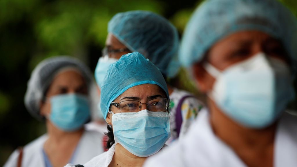 Uno de cada diez infectados por Covid-19 en el mundo son profesionales sanitarios según la OMS Uno de cada diez infectados por Covid-19 en el mundo son profesionales sanitarios según la OMS